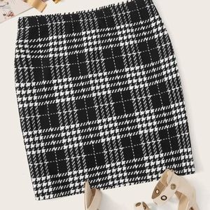 Split hem plaid skirt